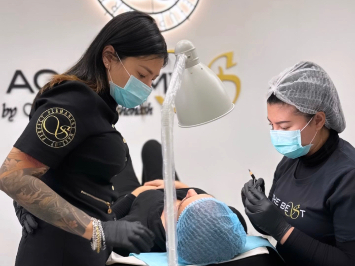 Praktiskt arbete och handledning hos Master Brows Academy